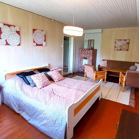 Mummola Neljaen Makuuhuoneen Asunto Laehellae Jokea Ferienhaus Simpele