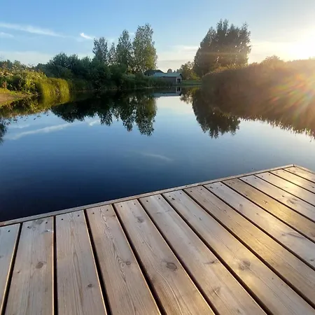 Mummola Neljaen Makuuhuoneen Asunto Laehellae Jokea Holiday home Simpele