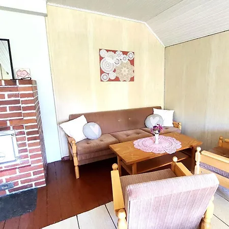 Mummola Neljaen Makuuhuoneen Asunto Laehellae Jokea Holiday home