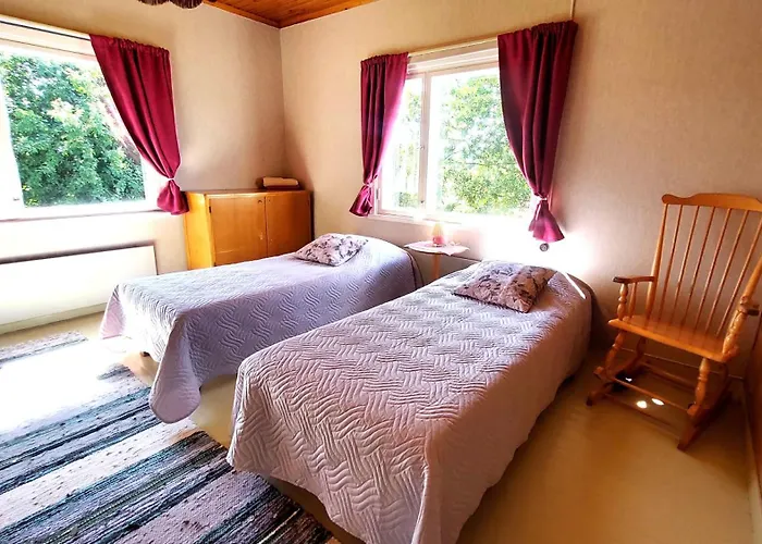 Mummola Neljaen Makuuhuoneen Asunto Laehellae Jokea